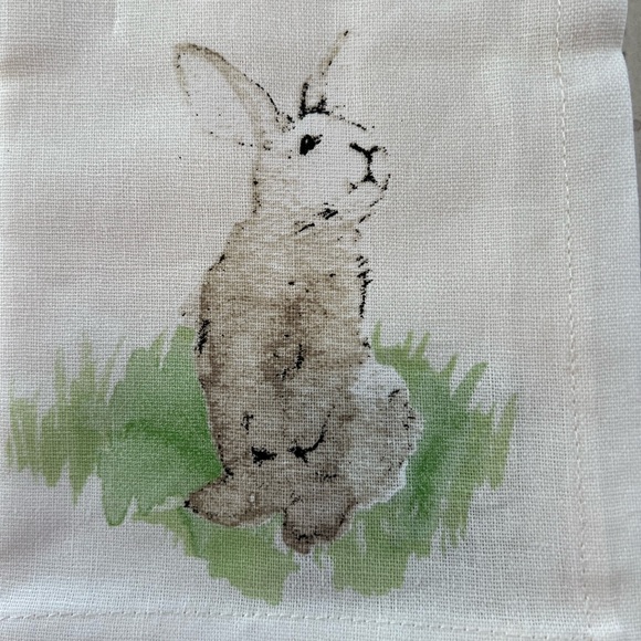 Pottery Barn - Hilltop Garden Bunny Napkins (2 Sets of Four) - Picture 2 of 8